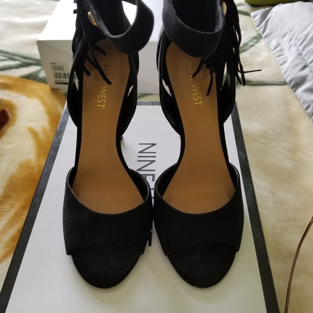 NINE WEST STILETTOS